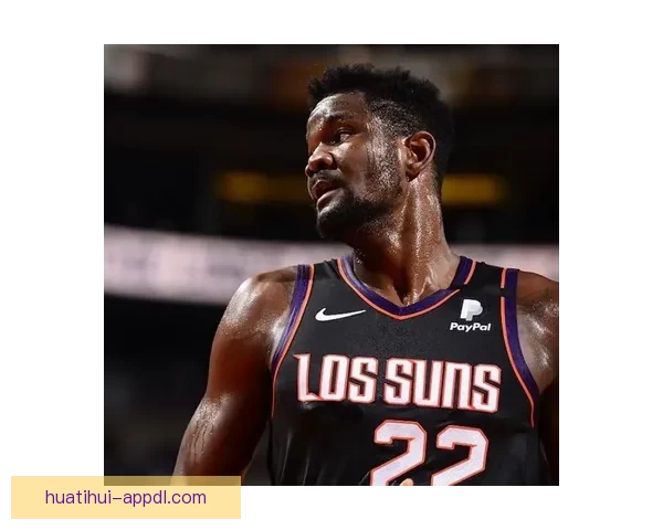 里夫斯谈艾顿与海斯各自优势打挡拆时专注正确决策 里夫斯谈艾顿与海斯各自优势打挡拆时专注正确决策